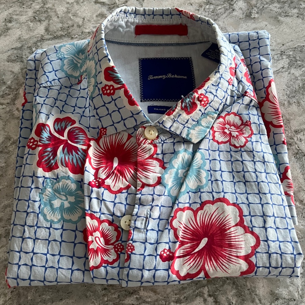 Tommy Bahama Short Sleeved Button Down Shirt